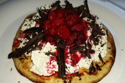 Ameriške palačinke s skuto in malinami