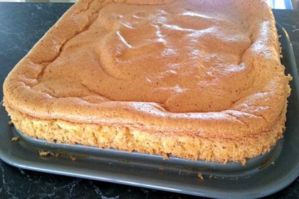 Biskvit za torto brez moke in sladkorja