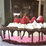 Jagodna kremna torta