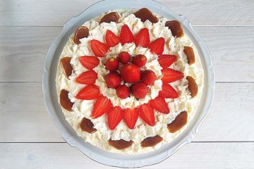 Torta z belo čokolado