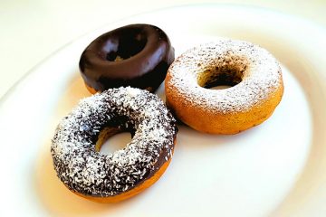 LCHF krofi s čokoladnim oblivom LCHF krofi s čokoladnim oblivom
