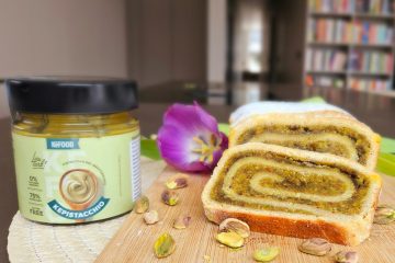 LCHF potica pistacija Lchf potica pistacija